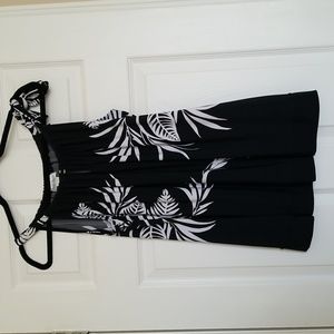 While House Black Market Black and White super cute top.